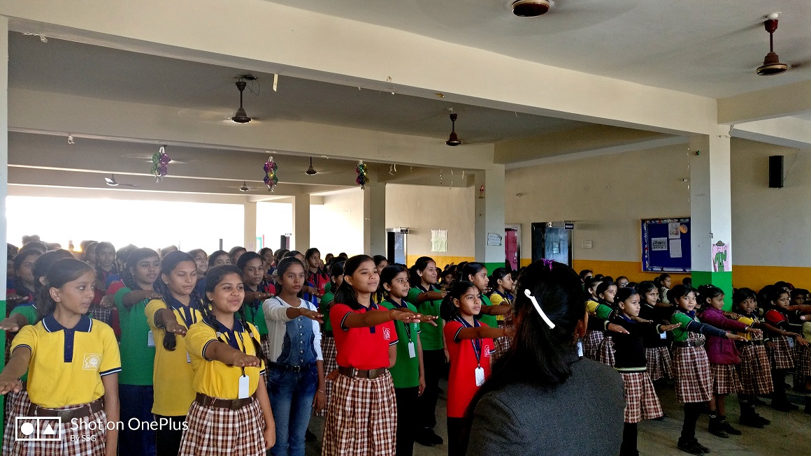 www.dreamsvalleypublicschoolichol.com